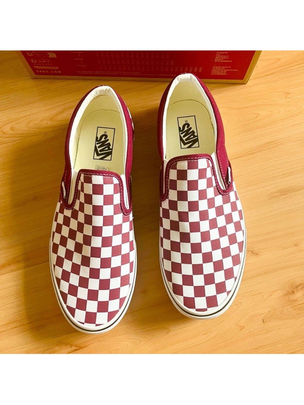 Vans Classic Slip-On
Checkerboard Shoe Women
12.0 US Mens 10.5 US